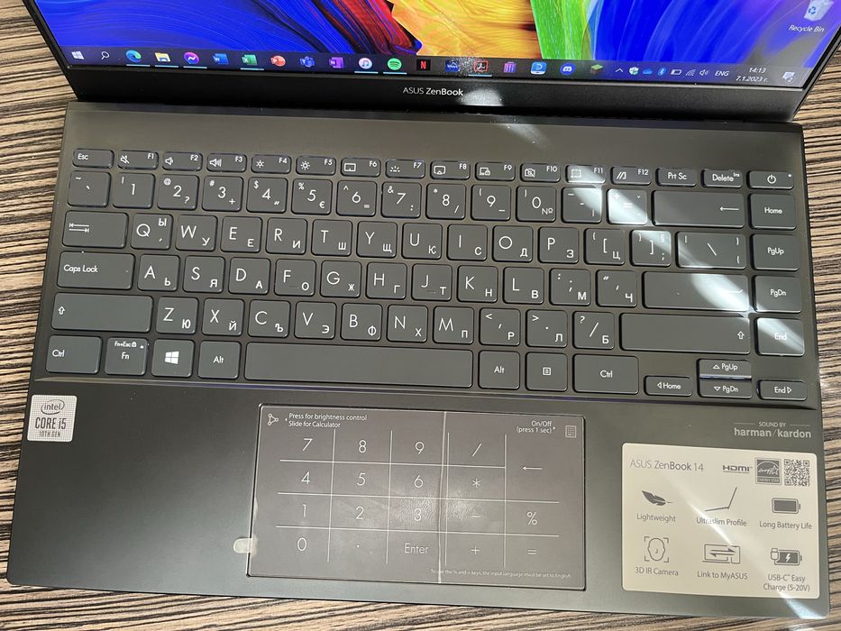 ASUS Zenbook 14 UX425JA-WB501R