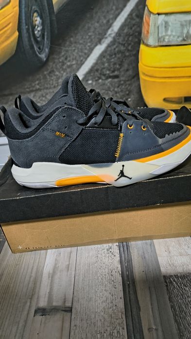 Найк Джордан 44 номер обувани 2 пъти