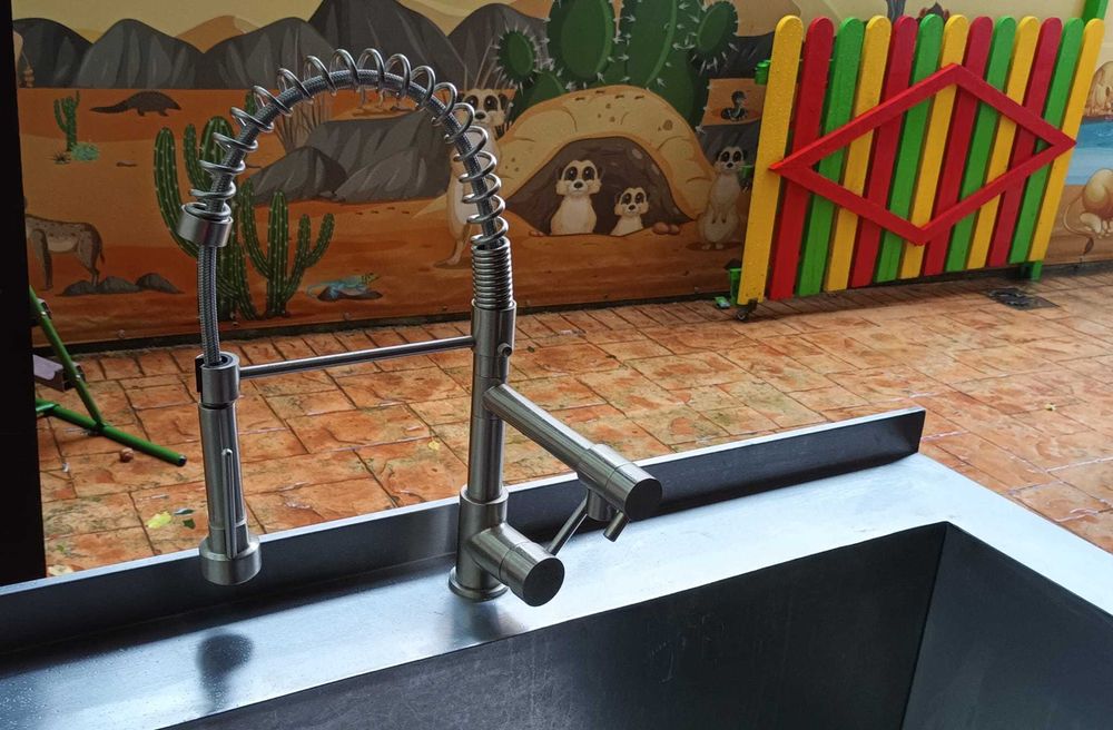 Utilaje bucătărie Horeca - Chiuvete/Vitrina frigorifica