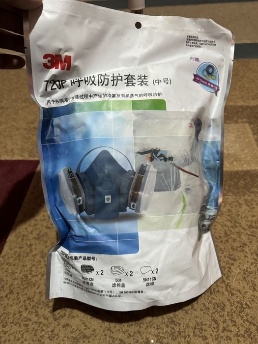 Респиратор 3М новый продам