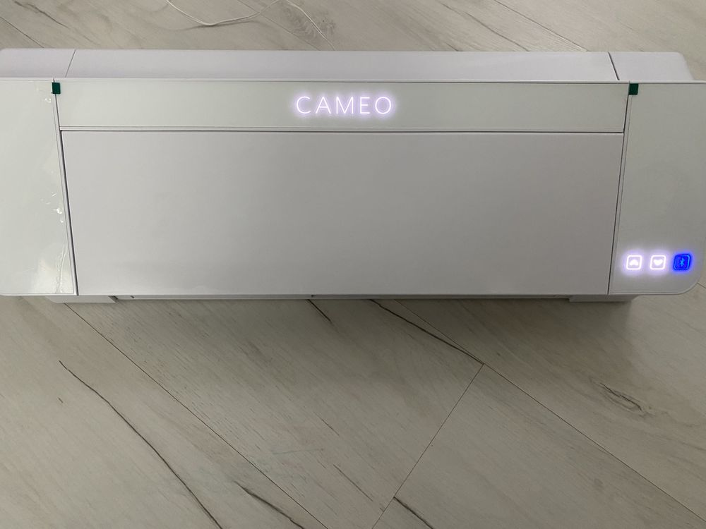 Шарға надпись жапсыруға Режущий плоттер Silhouette Cameo4