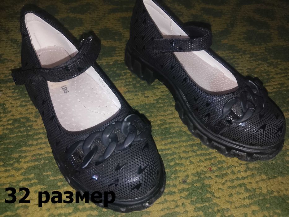 ПРОДАМ ЧЕРНЫЕ ТУФЛИ-САНДАЛИ! Обувь на девочку. Б/у в хорошем состоянии