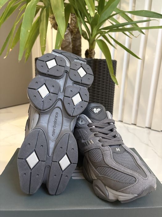 new balance 9060 gri marimea 41