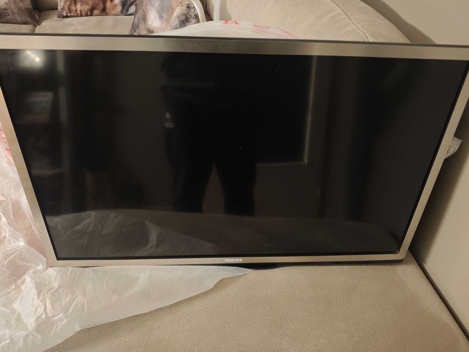 Телевизор Филипс .