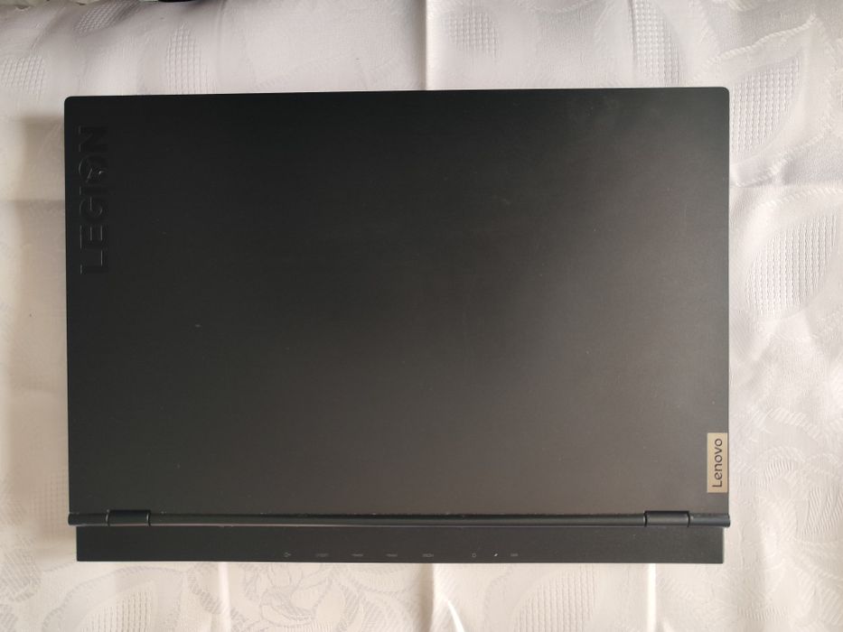 Vând laptop gaming Lenovo Legion 5 15IMH6 i5-10500H RTX 3050 Ti 4Gb