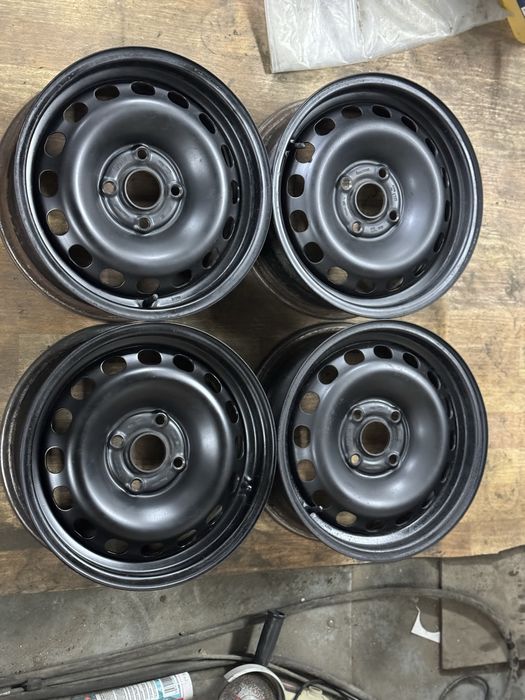 Диски Ауди 80 б4 R15