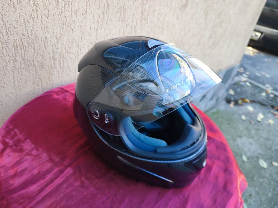 Cască moto carbon
