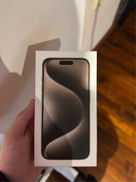 ЗАКЛЮЧЕН КЪМ E-SIM Iphone 15 pro Natural Titanium