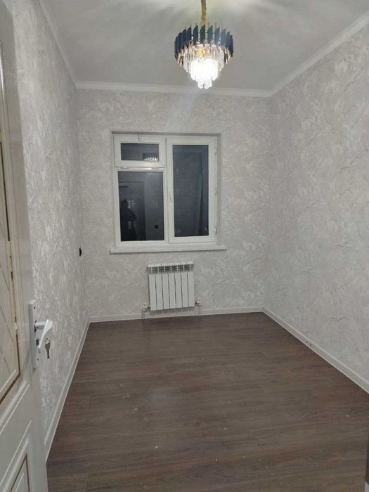 Срочно 4 хонали квартира тамирланган сотилади 7 микрн