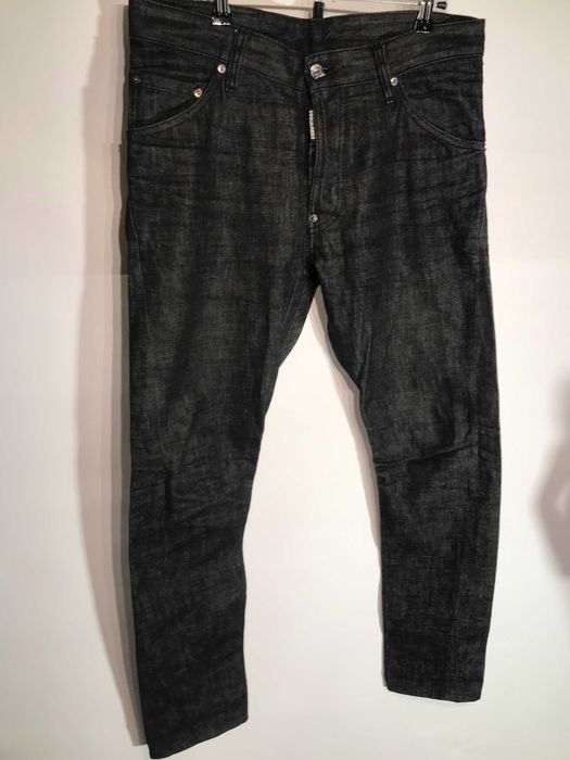 Dsquared2 3 чифта дънки.