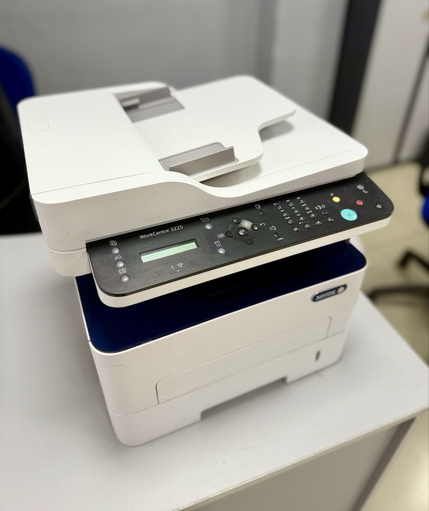 Продается МФУ Xerox 3225Ni