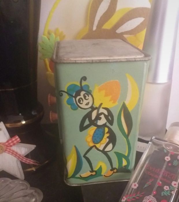 Pusculita veche comunism