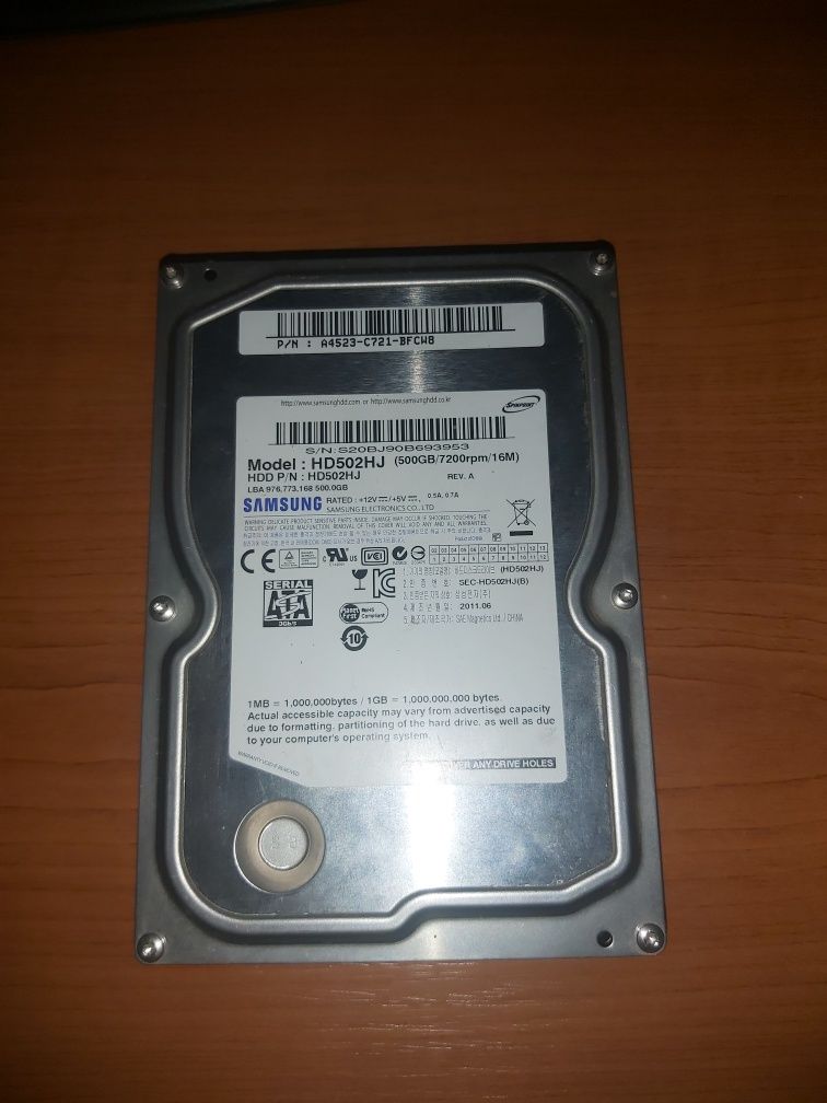 Vand Hard Disk pentru PC