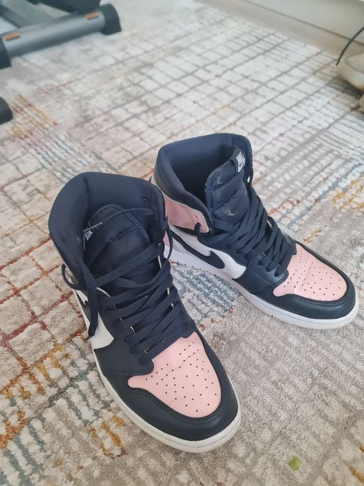 Adidasi Jordan 1 High