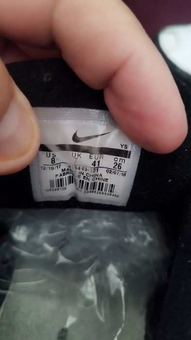 De vânzare adidași bărbați măr 41 piele naturală marca NIKE