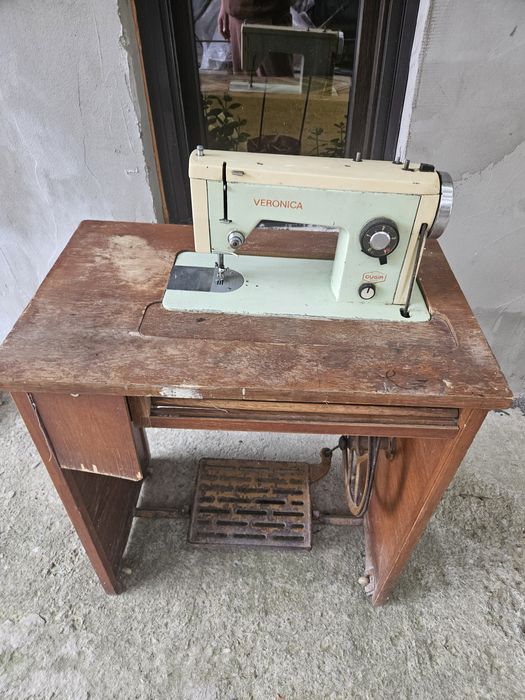 Vând masă de călcat Veronica