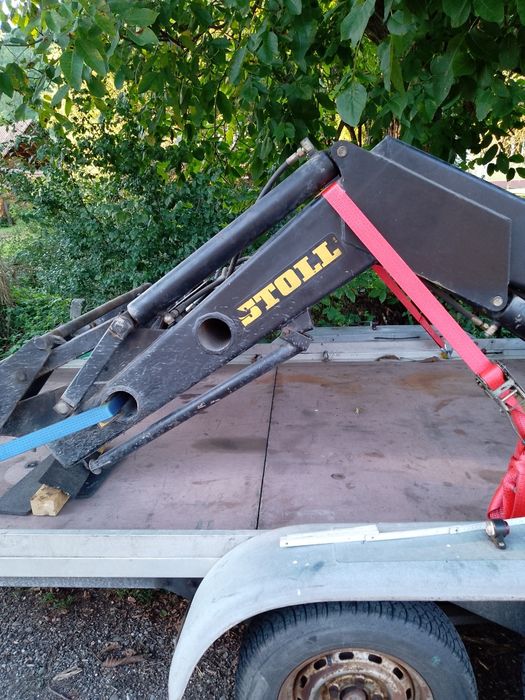 Încărcător frontal Stoll