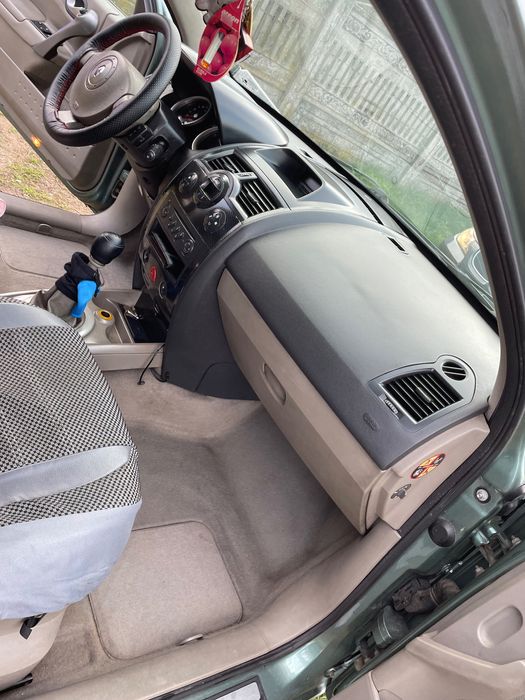 Vând megan 2 , 1.9 dCi