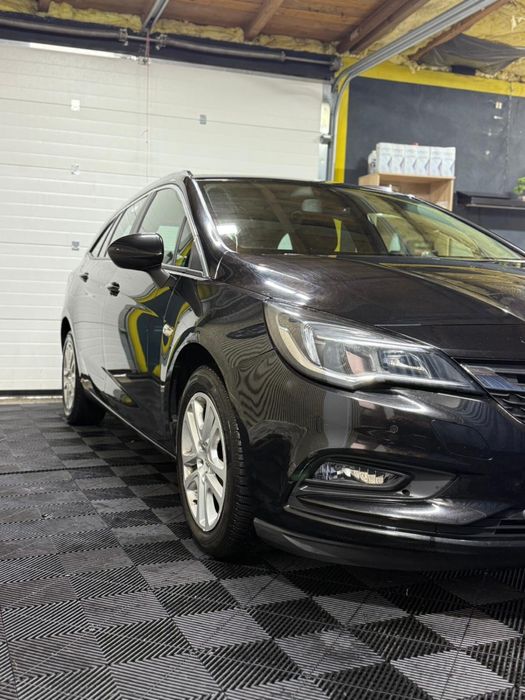 Opel astra K 2017