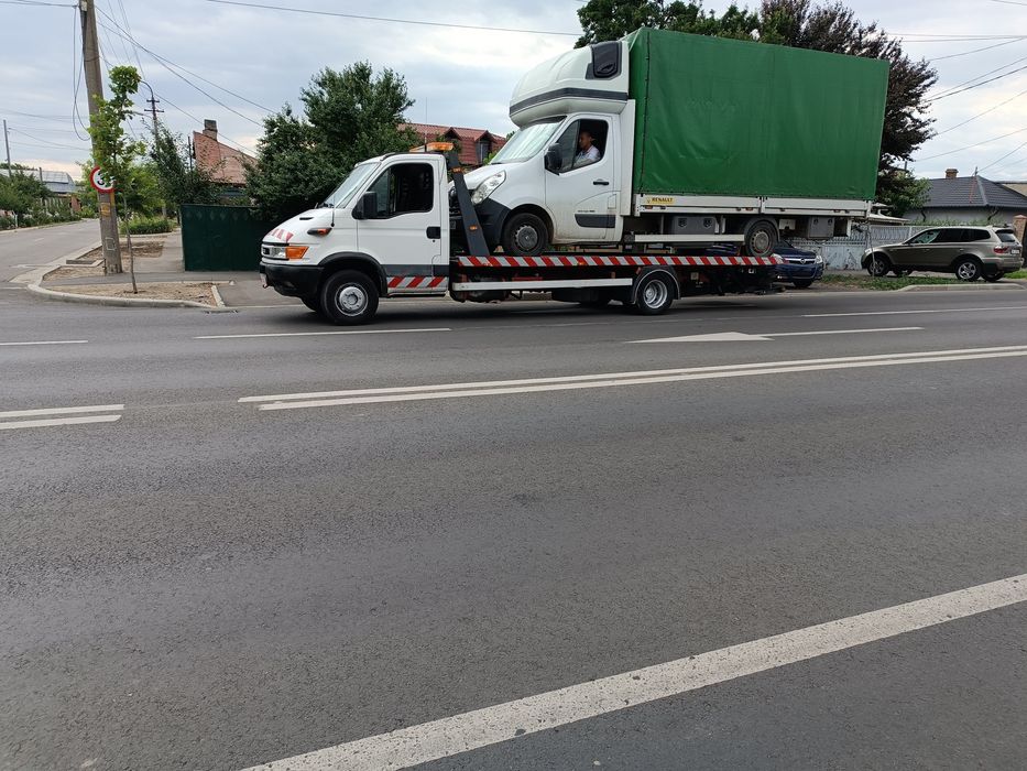 Platforma tractari auto asistenta rutiera