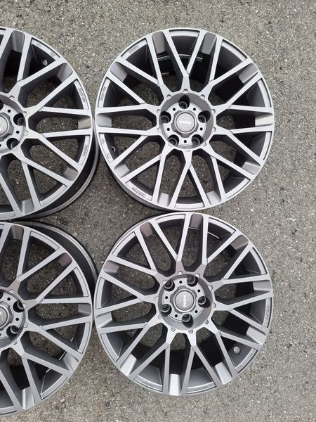 18цола 5х114.3 Momo 5x114.3 Toyota,Kia,Hyundai,Honda,Tesla,Renault