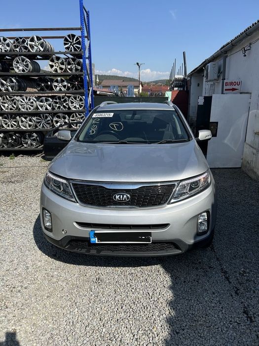 Bara fata Kia Sorento II Facelift 2012 - 2014 ARGINTIU (1332) model fara spalatoare far
