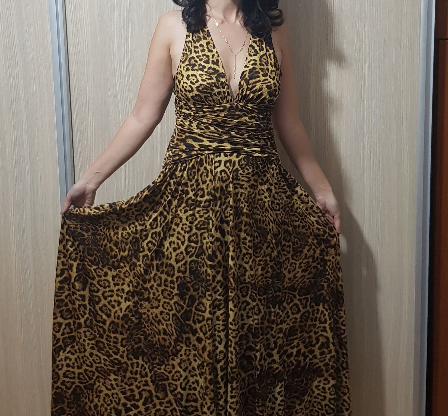 Rochie lunga Leopard, MNG