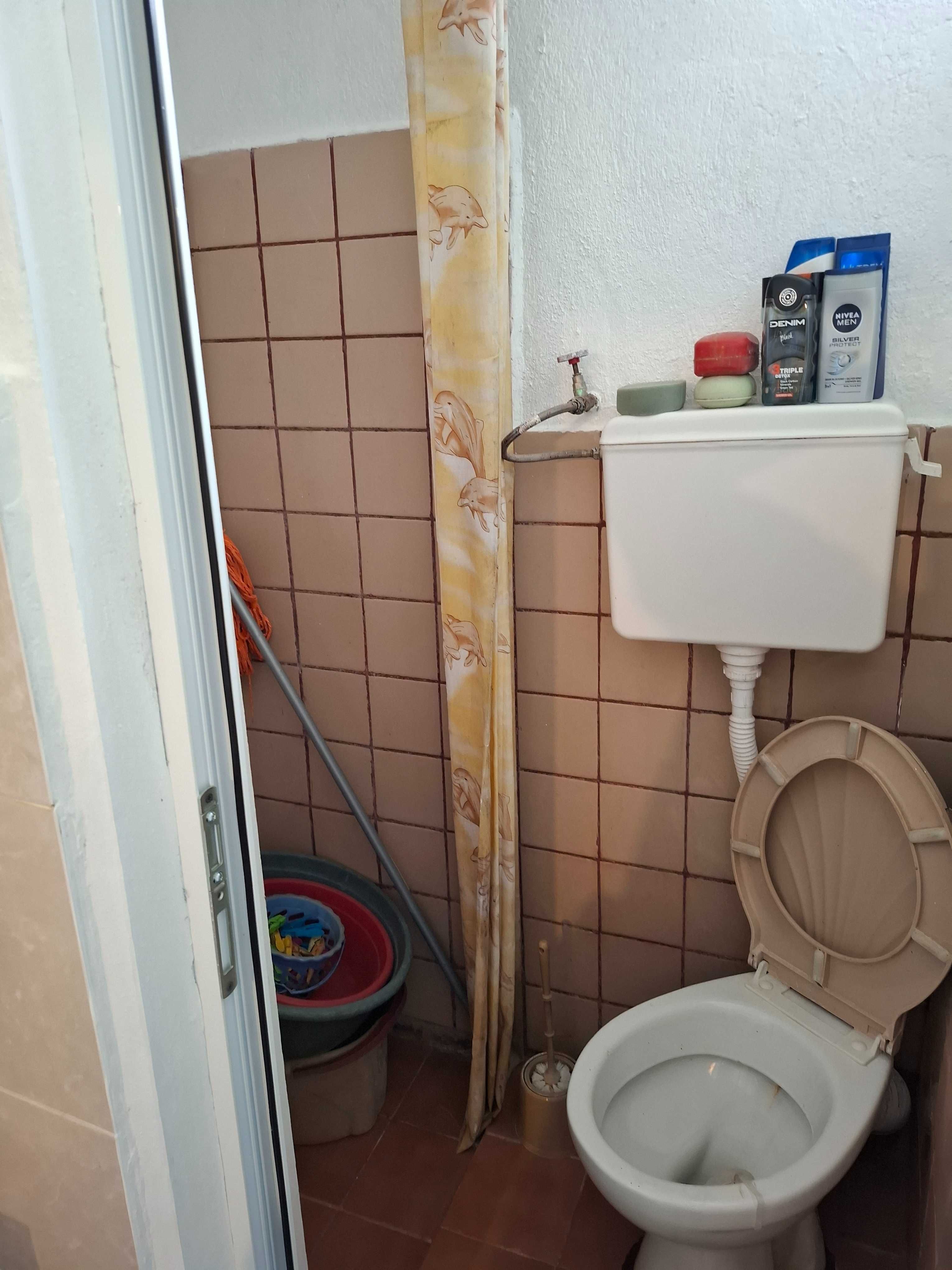 Продавам къща близнак в гр.Нова Загора