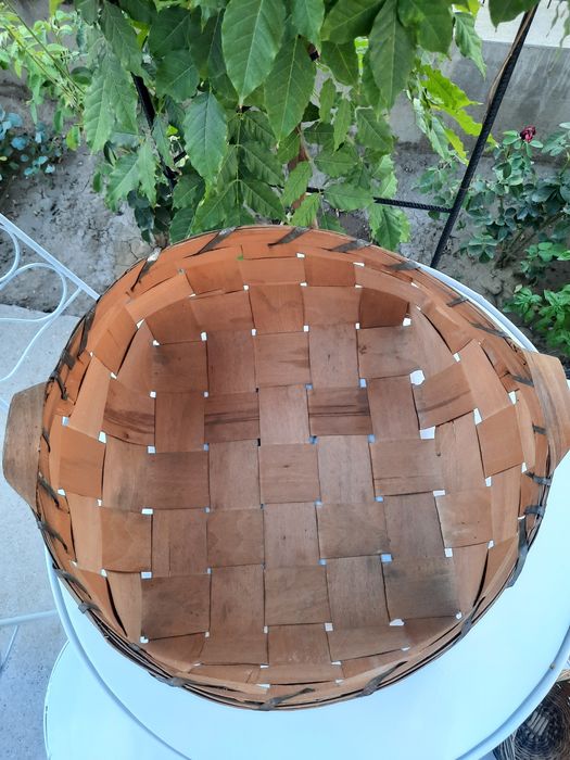 Голям старинен панер