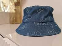 Шапки, Блейзър Zara, Liu Jo, Bershka