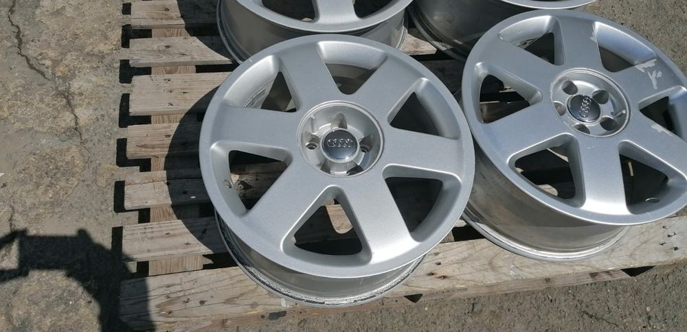 17 цола 5 х 100 мм АУДИ / Фолксваген / Шкода - 7,5 Инча / ЕТ 32