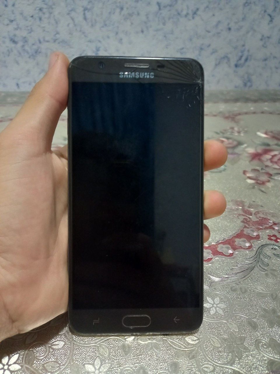 J7 prime koreyski