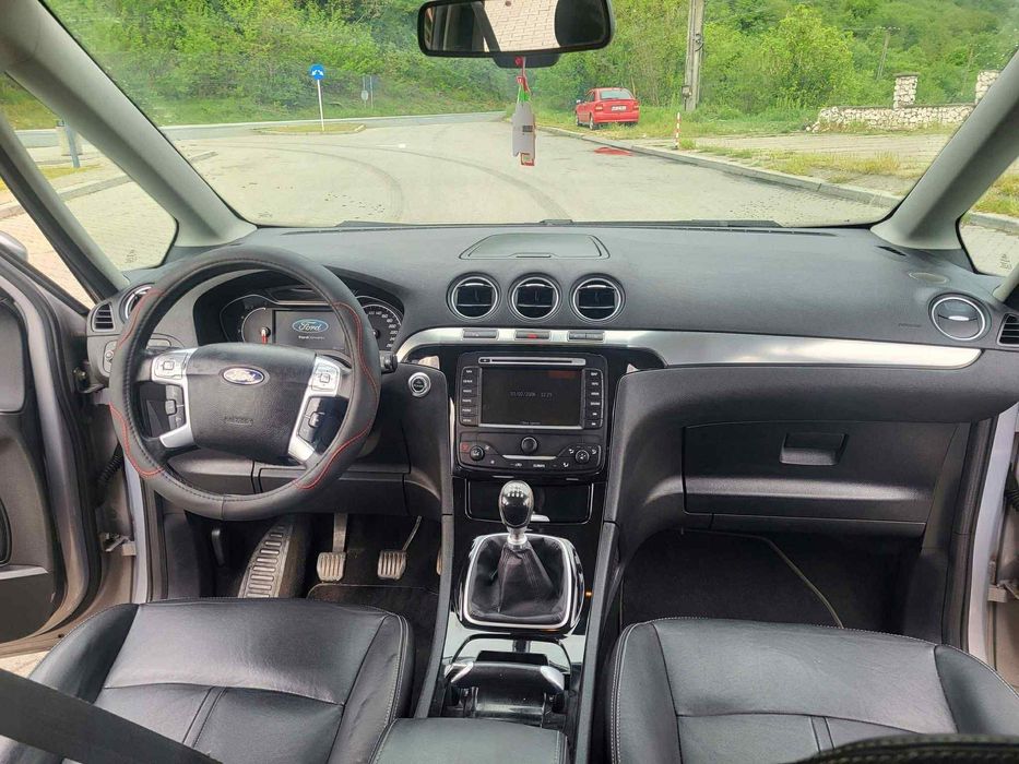Ford galaxi an 2011
