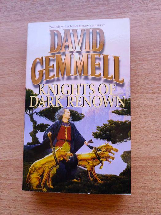 Подарявам фентъзи книги на английски език