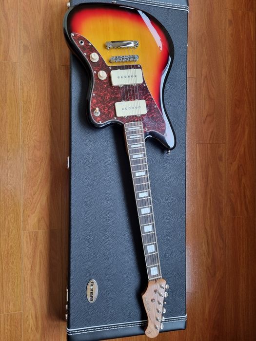 De vânzare chitară electrică Harley Benton