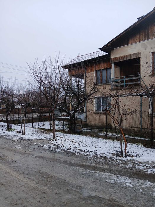 Продава се Къща в с. Василовци, Област Монтана - 170 кв.м за 195 €/кв.м - Снимка #1