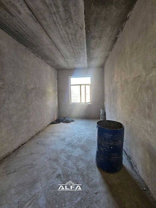 Buxoroda kvartira xonadon uy sotiladi 3 xonali 75m² 7-qavat.