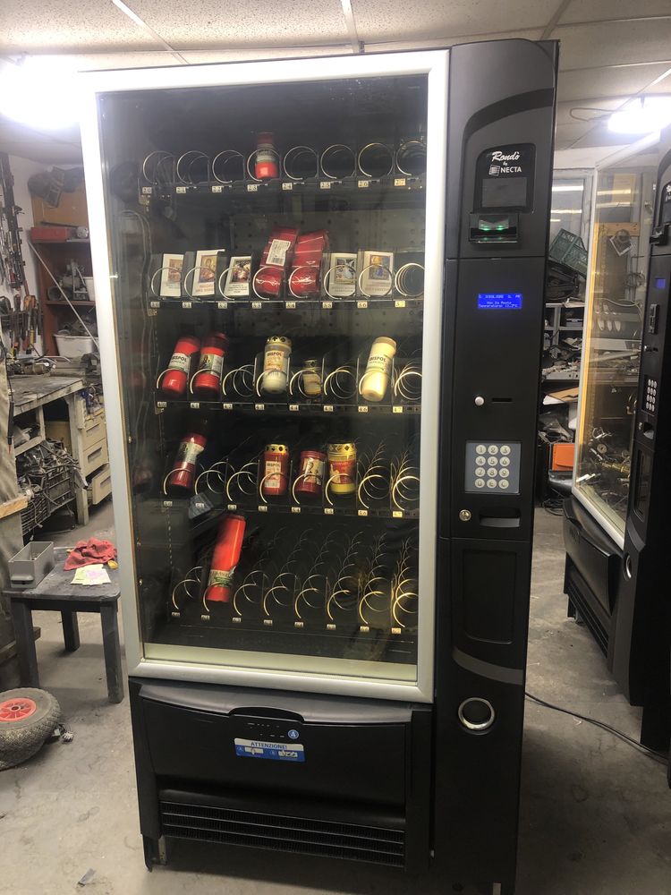 Automat de candele și obiecte bisericești