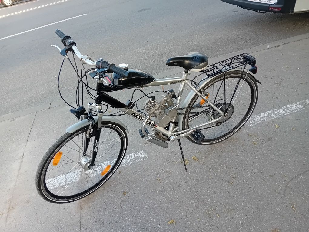 Vând Bicicleta kit motor 80 cm