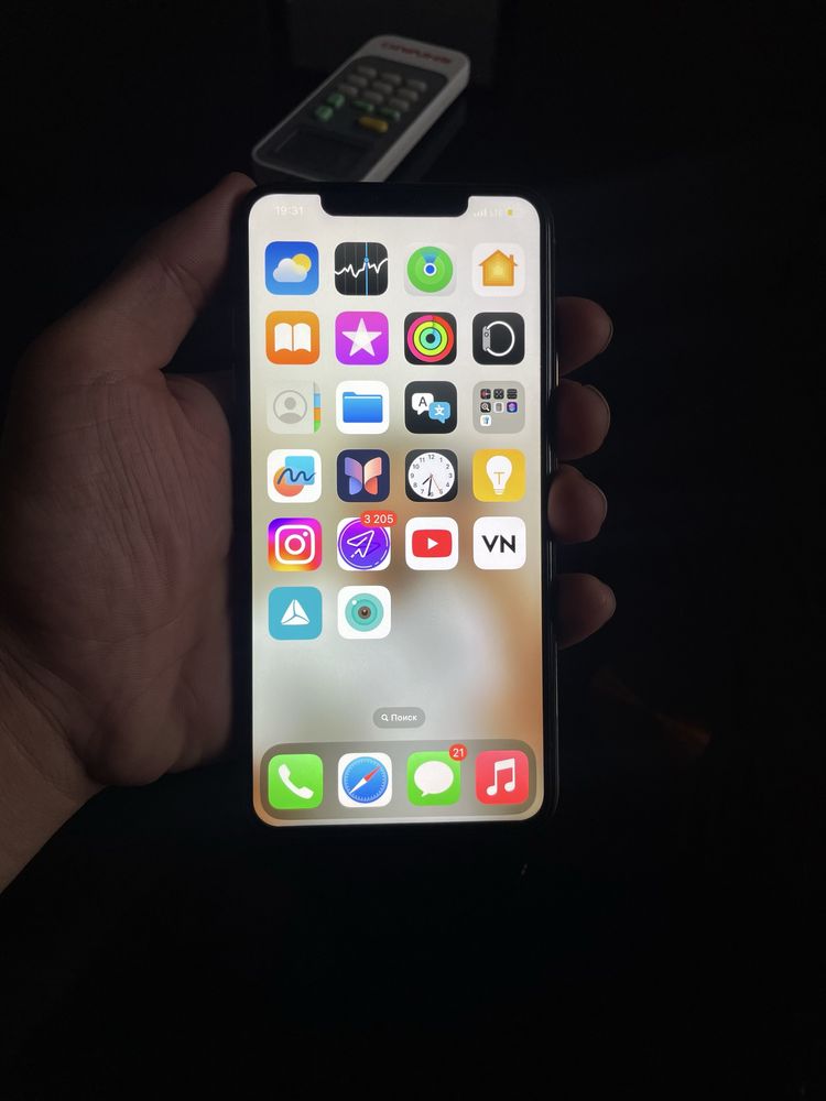 Iphone xs max.