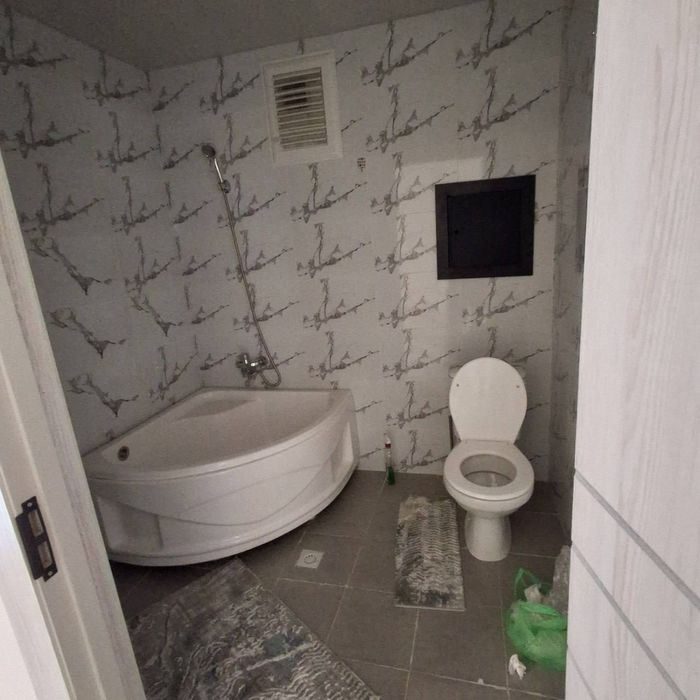 Motrid zudlik bilan sotiladi 5 etaj