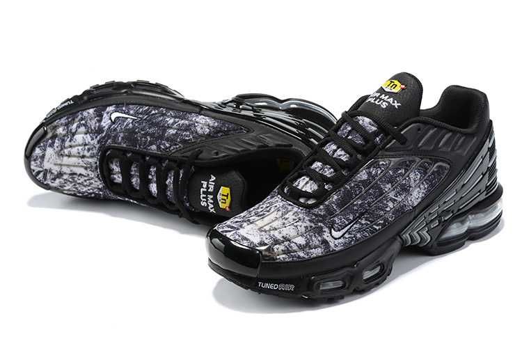 Нови мъжки маратонки Nike Air Max Plus III размери 41,42,43