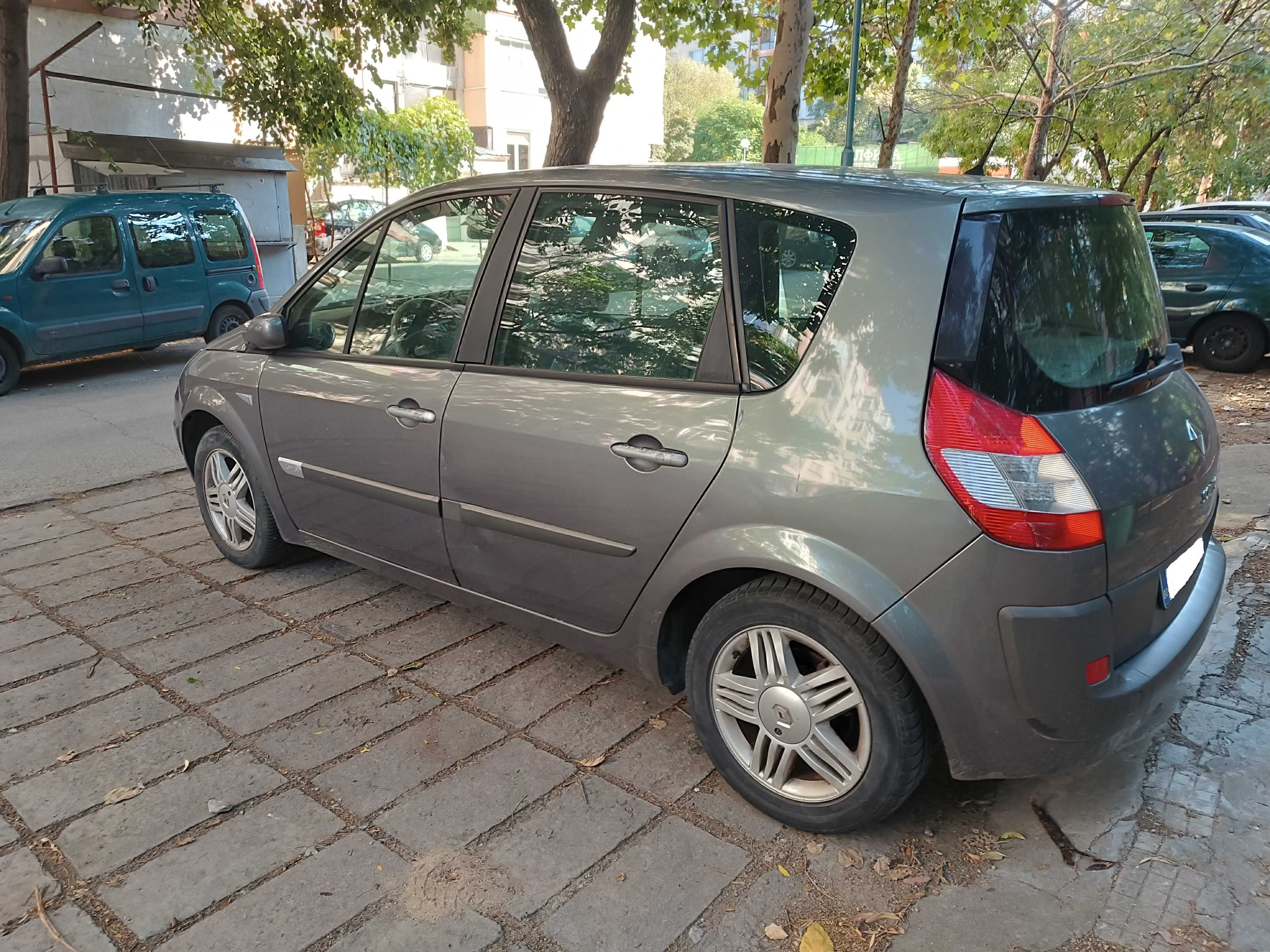 Renault Scenic 1.6 бензин 111к.с