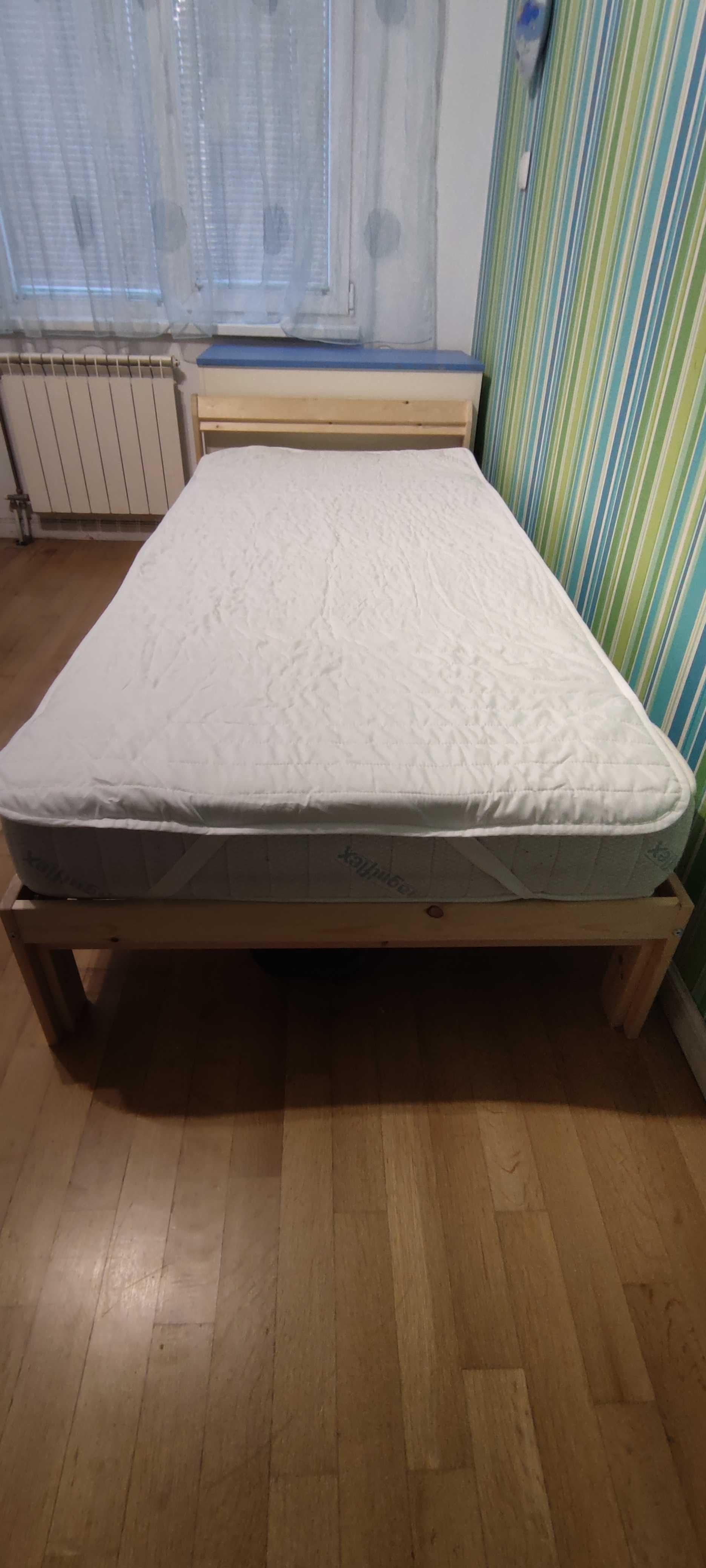 Легло Икеа за матрак 90/200, здраво и запазено, почти като ново.