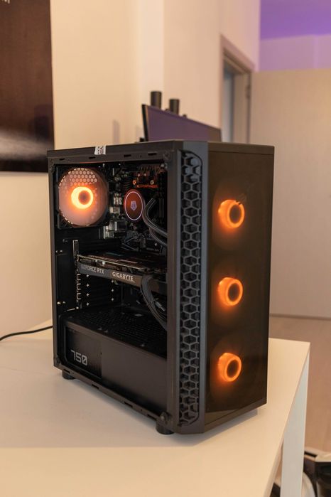 Sistem PC Gaming RTX 3070 Ryzen 7 5700x3D 32GB RAM 1.5 TB SSD Gold