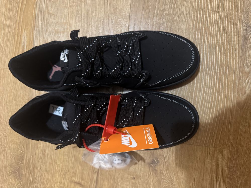 Jordan 1 Low Black Phantom