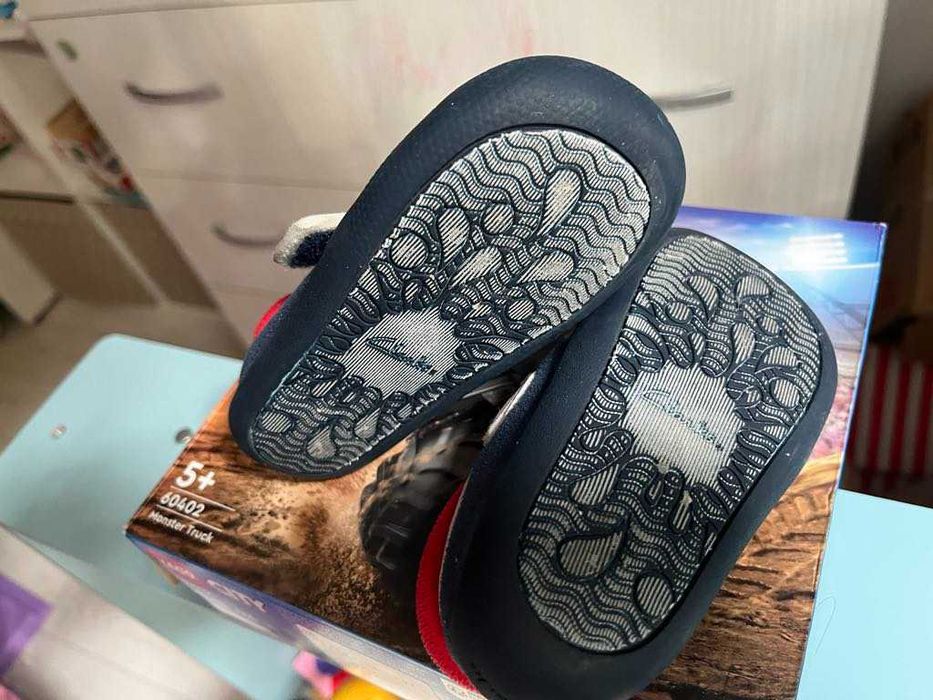 Пантофи Clarks 22 номер, ултра мека и гъвкава подметка