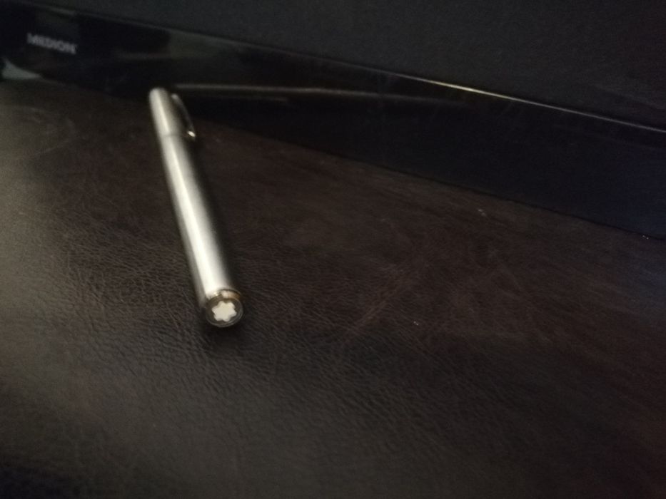 Vând pix original MONTBLANC germany