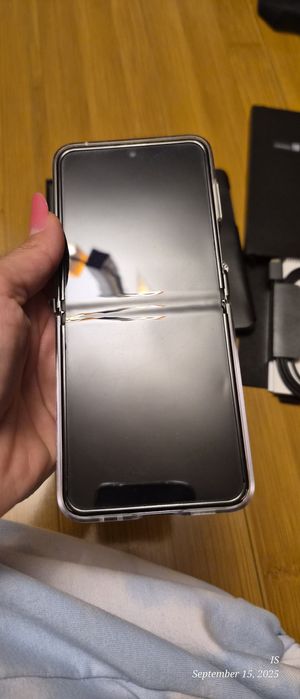 Samsung Flip 5 - 512 GB Mint