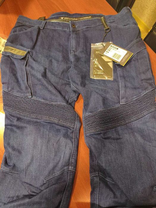 Вниманию байкеров, продаются фирменные новые мото джинсы. Размер 40